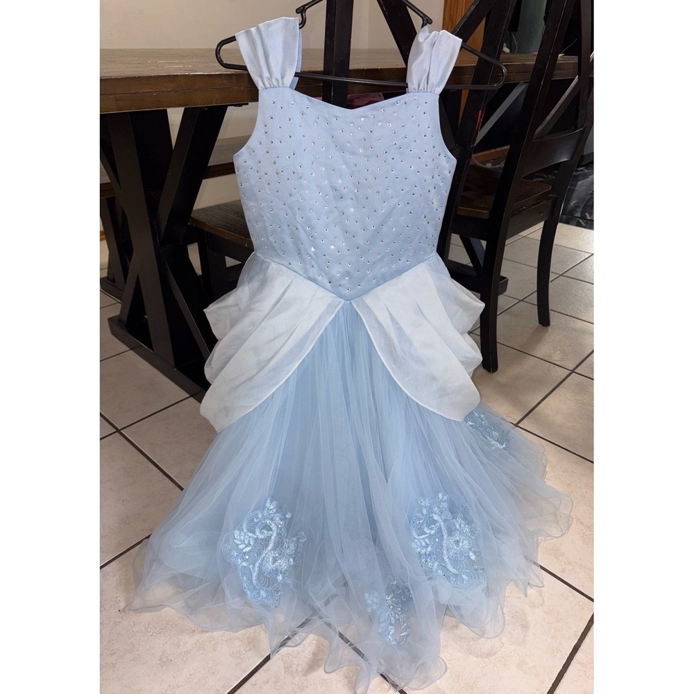 Disney Parks Bibbidi Bobbidi Boutique Cinderella Signature Collection size 10